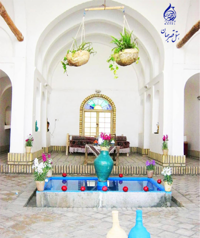 خانه تاریخی محقق الدوله بادرود - هتل قصرجهان